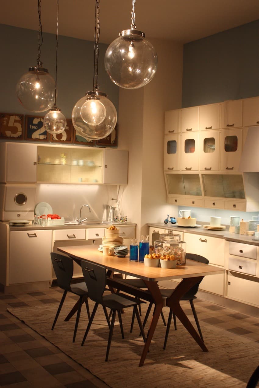 Cover Image for 10 Easy Ways to Freshen Your Kitchen